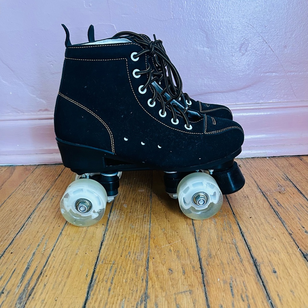 Black Roller Skates with Light-up wheels!
